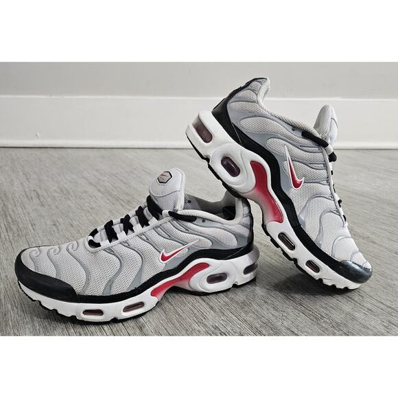 Nike Air Max Plus Tuned TN Photon Dust Varsity Red Grey DM0032-002 Size 5.5
